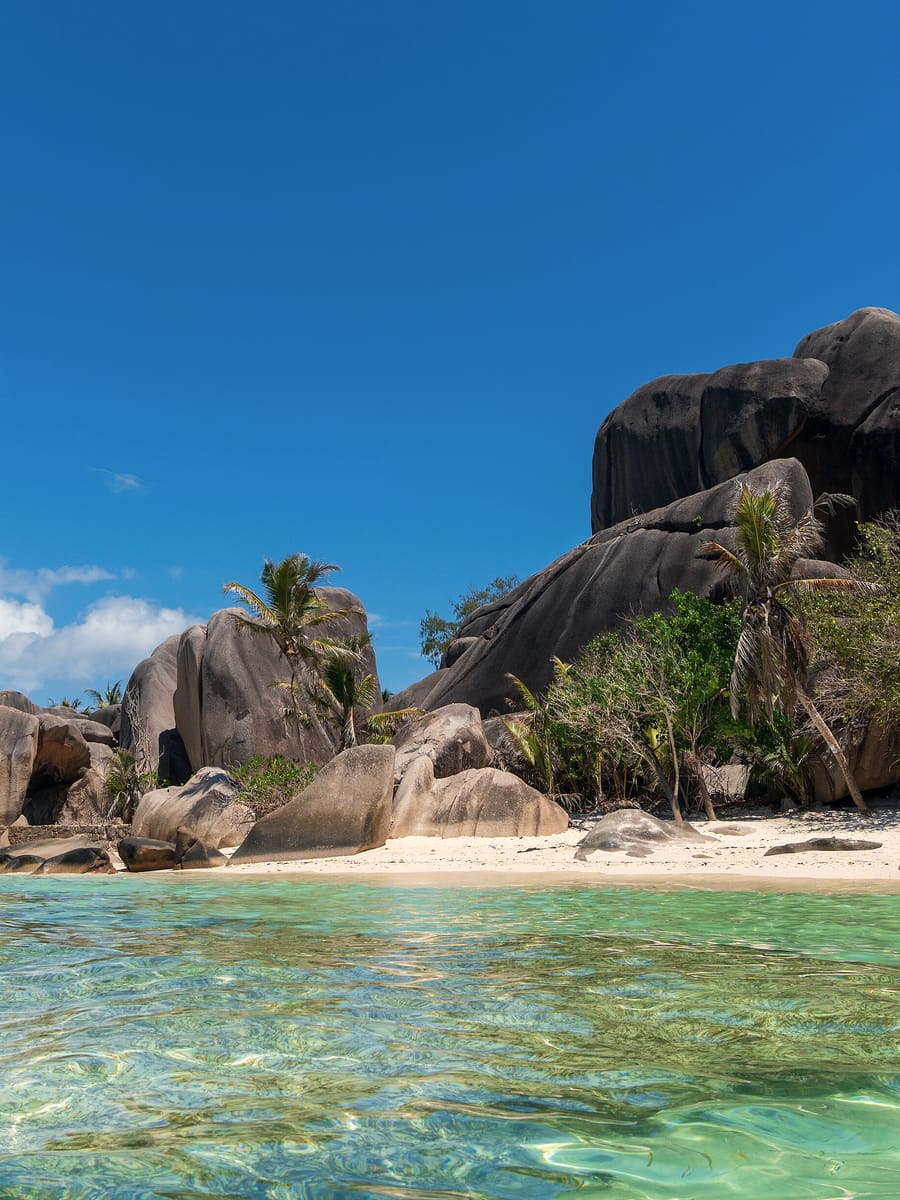 Granite boulders on the beach at Anse Source d'Argent, La Digue